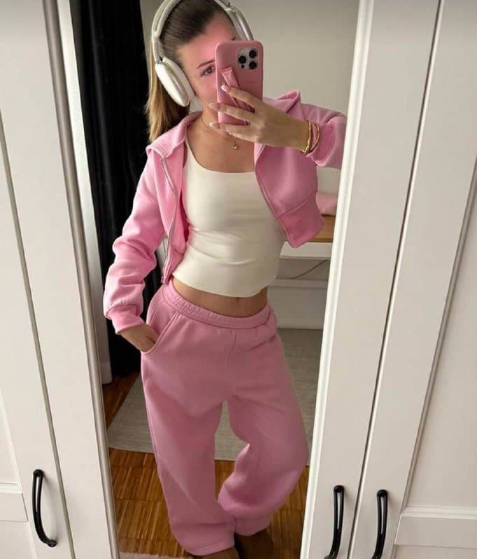 Розовый утепленный костюм 2