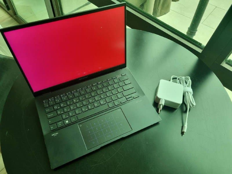 Ноутбук Asus Zenbook 14 UM3402 1