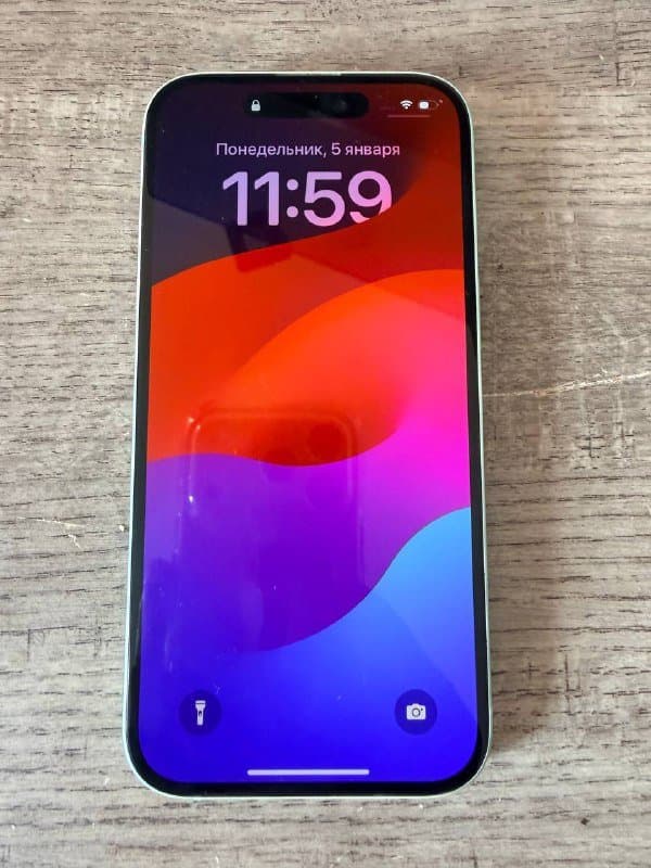 iPhone 15 128gb зеленый