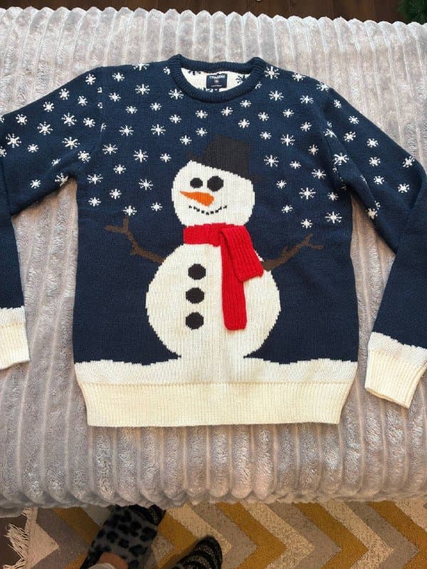 Мужская кофта с рисунком снеговика