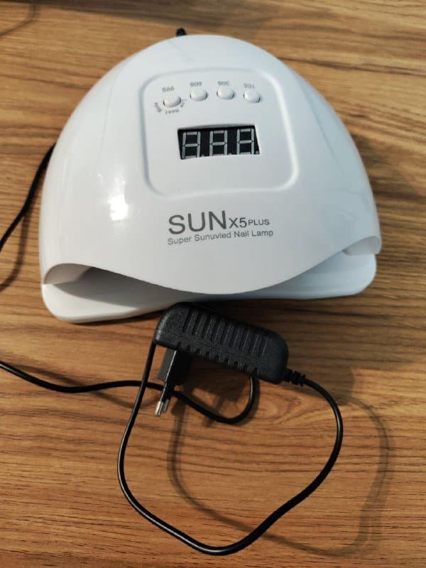 Набор для маникюра с лампой, базой, топом и 4 гель лаками