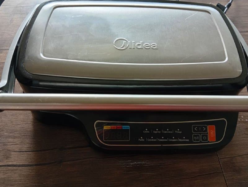 Контактный гриль Midea mgr 4500 1