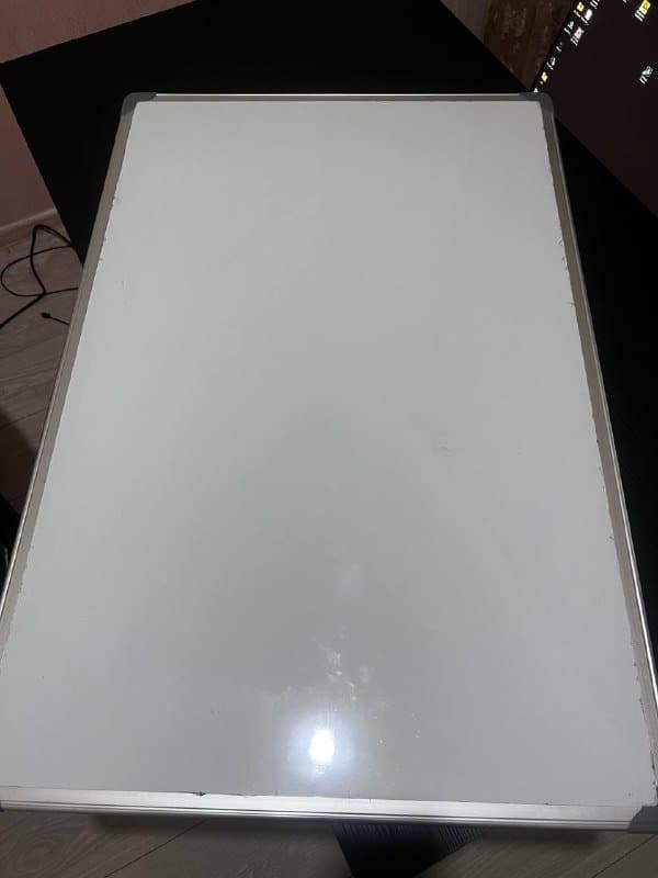 Доска для рисования с маркерами 1