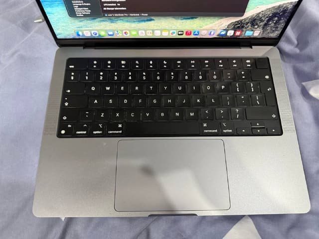 MacBook Pro M1 Pro 14inch 16/512 с зарядкой и кабелем MagSafe