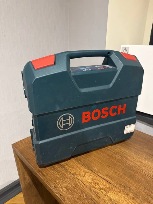 Дрель Bosch новая