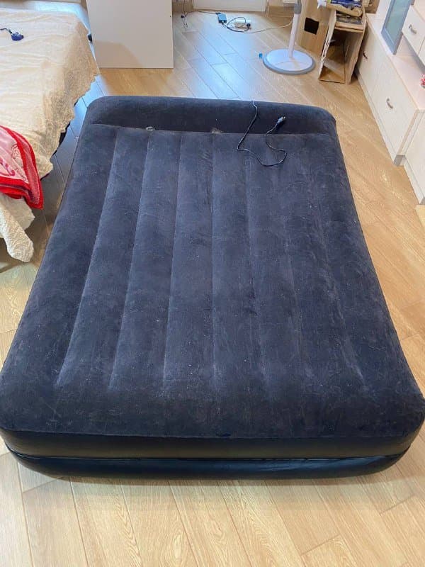 Надувной матрас Bestway с насосом 1