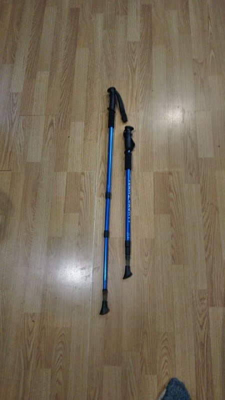 Две трости для туризма