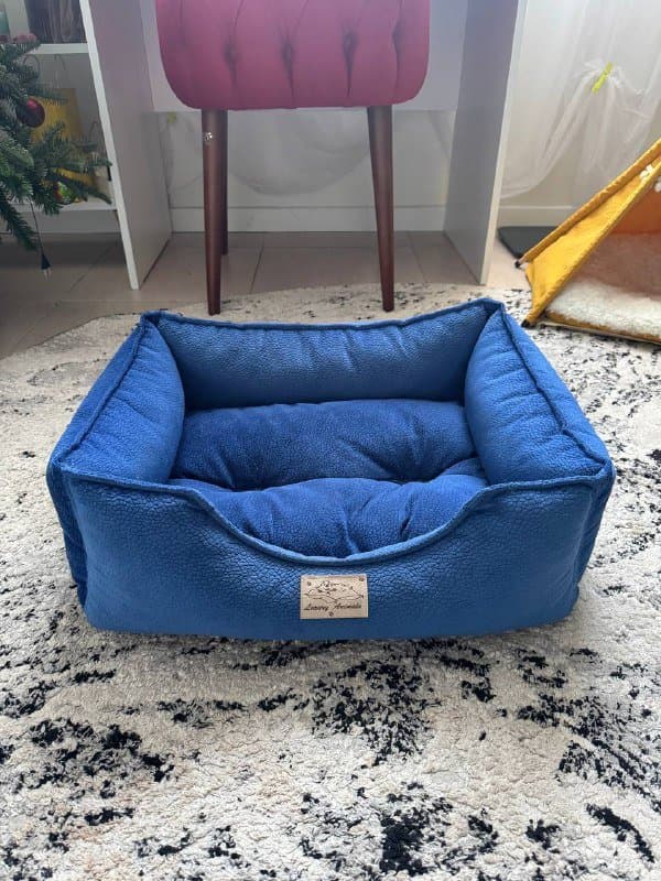 Лежанка для мелких пород собак или кошек