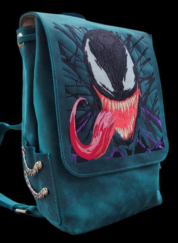 Уникальные рюкзаки из премиальной кожи Crazy Horse