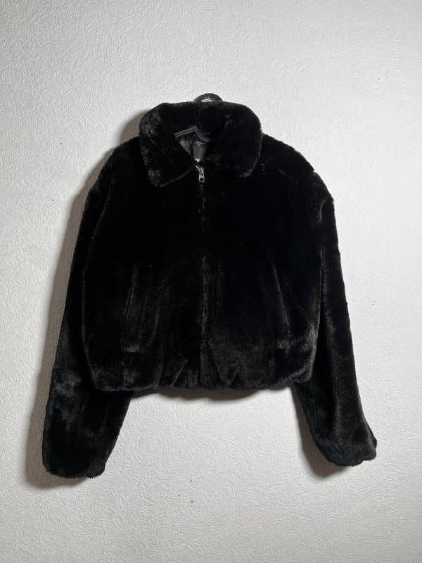 Черная искусственная шуба размер s
