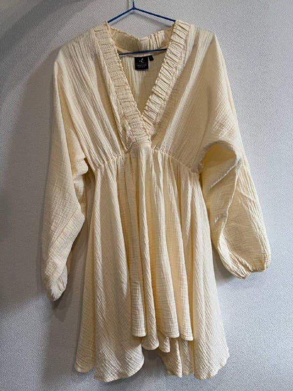 муслиновое платье кремового цвета