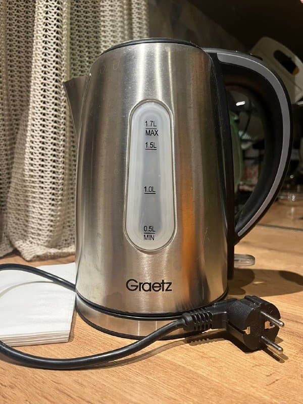 Электрический чайник 1,7 л Graetz