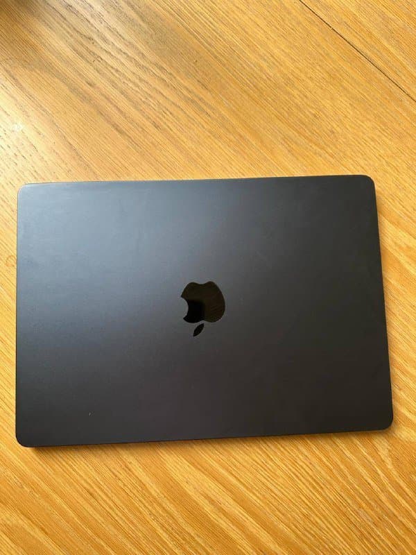 MacBook Air M2 13.6, 16GB, 1TB 2