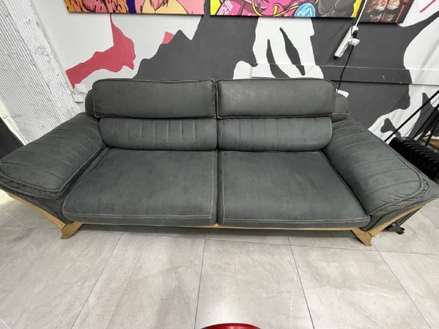 Комплект мебели: два дивана и два кресла