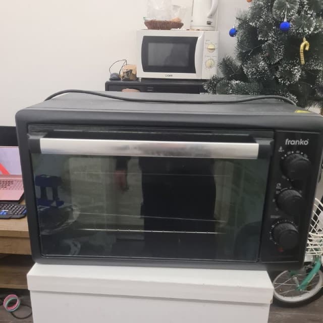 Конвекционный духовой шкаф Franko