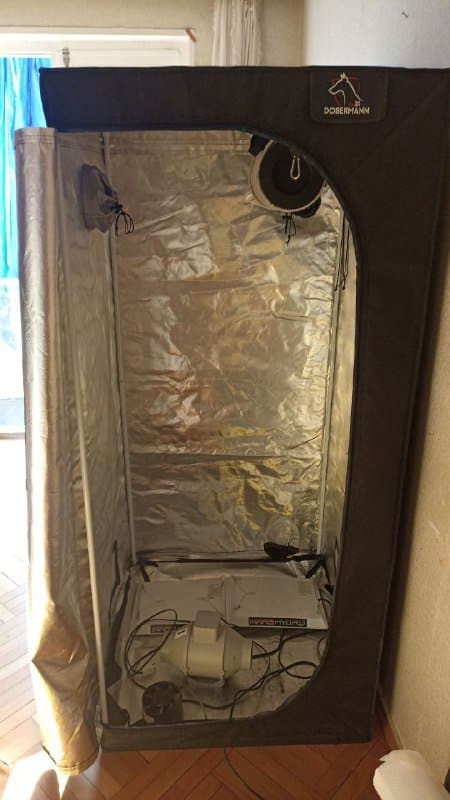 Бокс 80х80х180 с лампами, вентиляторами и фильтром