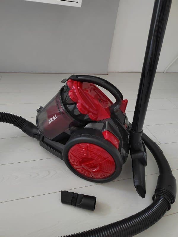 Пылесос Akai AK-VCB01