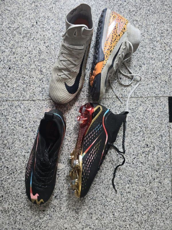 Бутсы 35 размер, серые и чёрные пары