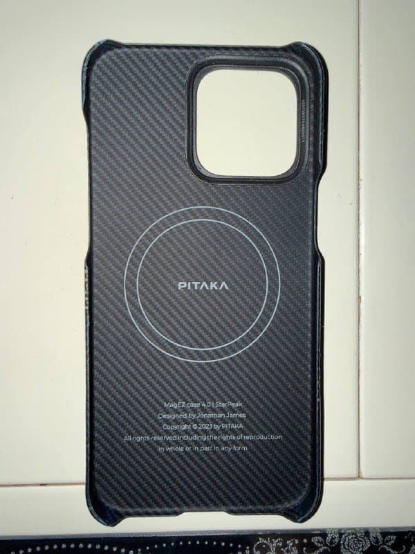 Чехол Pitaka на 16 Pro Max 2