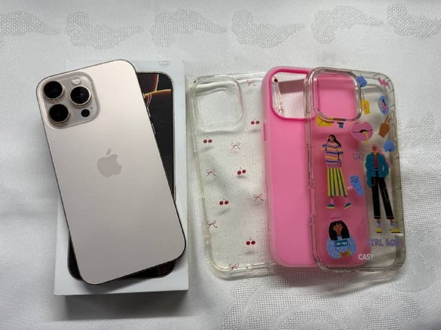 iPhone 16 pro max, 256 gb, с чехлами