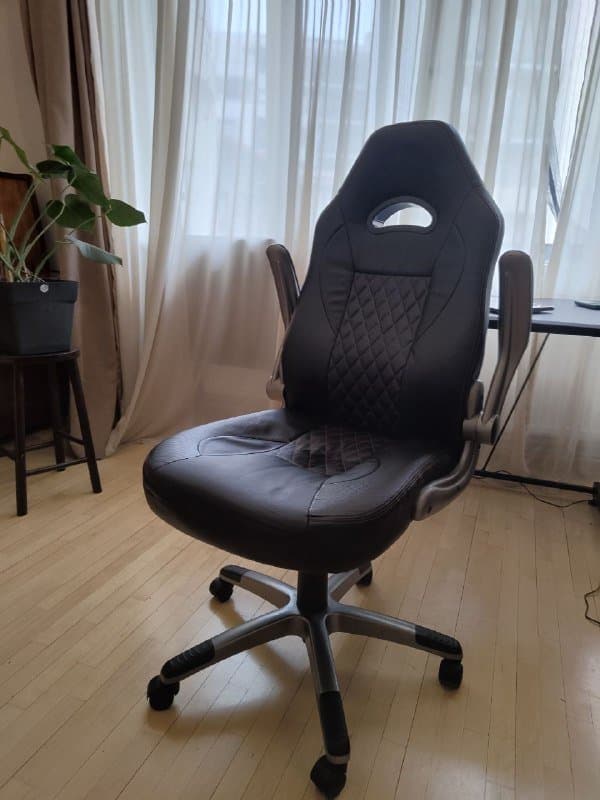 Компьютерное кресло Jysk 2