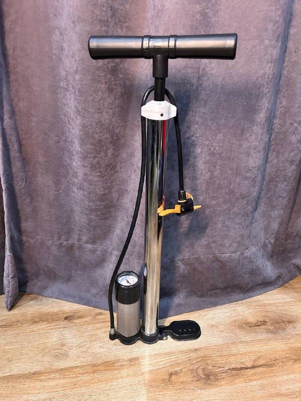 Сковорода, электрокофеварка, чайные пары, насос, елка, ролики, настольный футбол 4