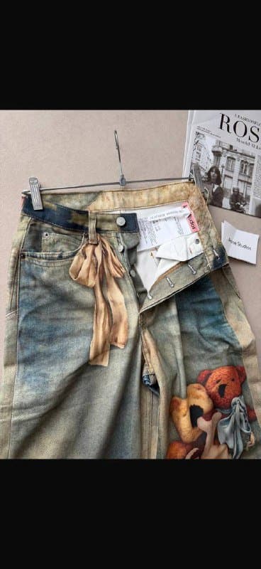 Джинсы женские с рисунком медвежат