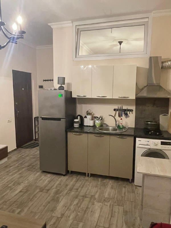 Квартира 1+1 в центре, ул. Мемеда Абашидзе, 50 2