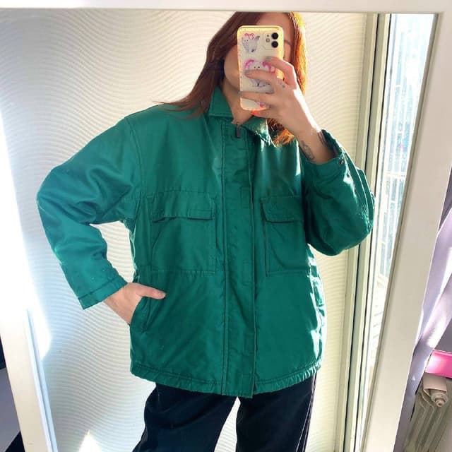 Теплая куртка с подкладкой, размер M