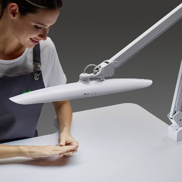 Профессиональная настольная LED-лампа 4BLANC