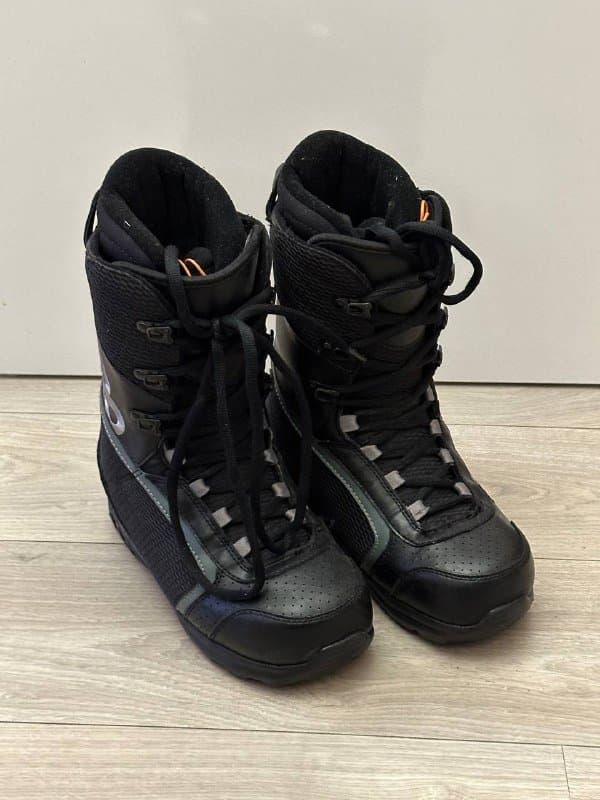 Ботинки для сноуборда 39-40