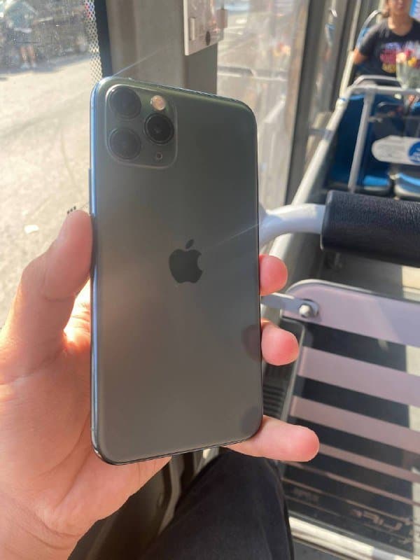 iPhone 11 Pro 64 GB серого цвета