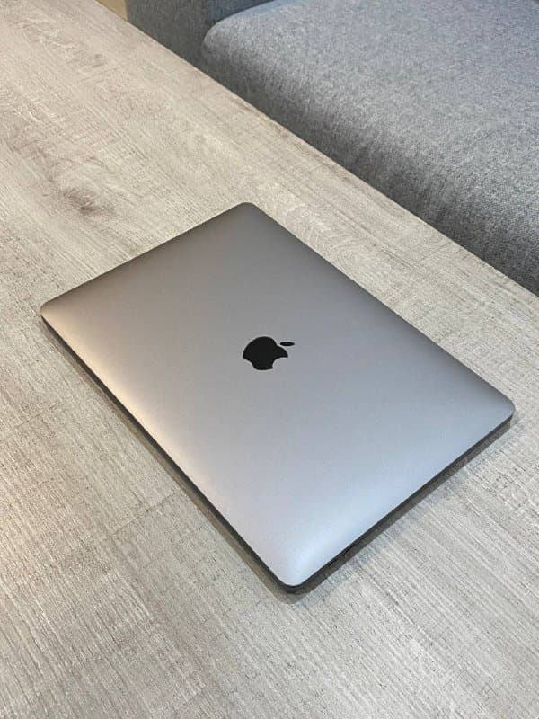 MacBook Pro M1 16GB RAM 256GB SSD 2