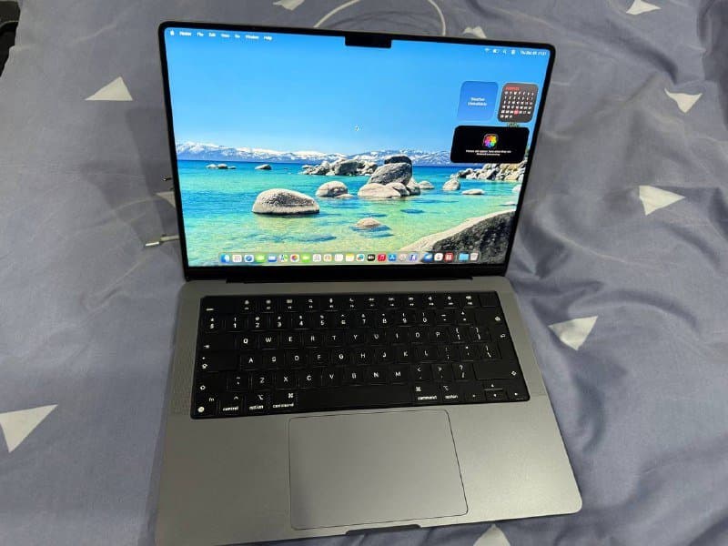 MacBook Pro M1 Pro 14inch 16/512 с зарядкой и кабелем MagSafe 2