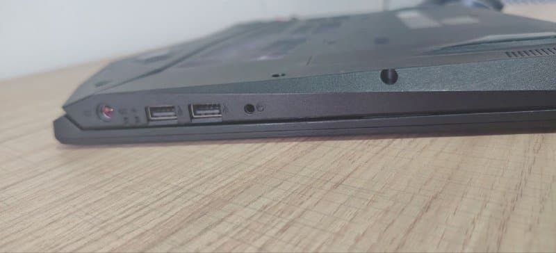 Игровой ноутбук Acer с GTX 1050 Ti, 238GB SSD 6