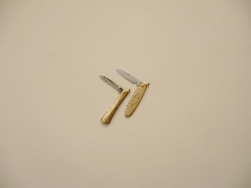 Латунный брелок с мини ножом позолоченный 4