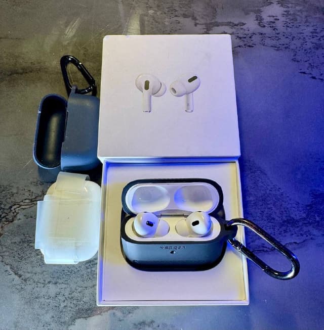 AirPods Pro 1 gen, кейсы, зарядный кейс