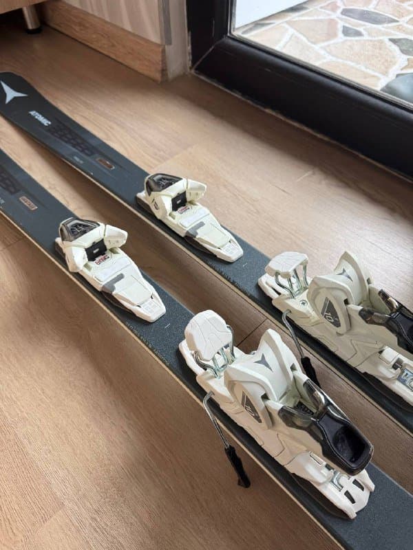 Женский горнолыжный комплект Atomic Vantage 77 Ti и ботинки Hawx Magna 75 2