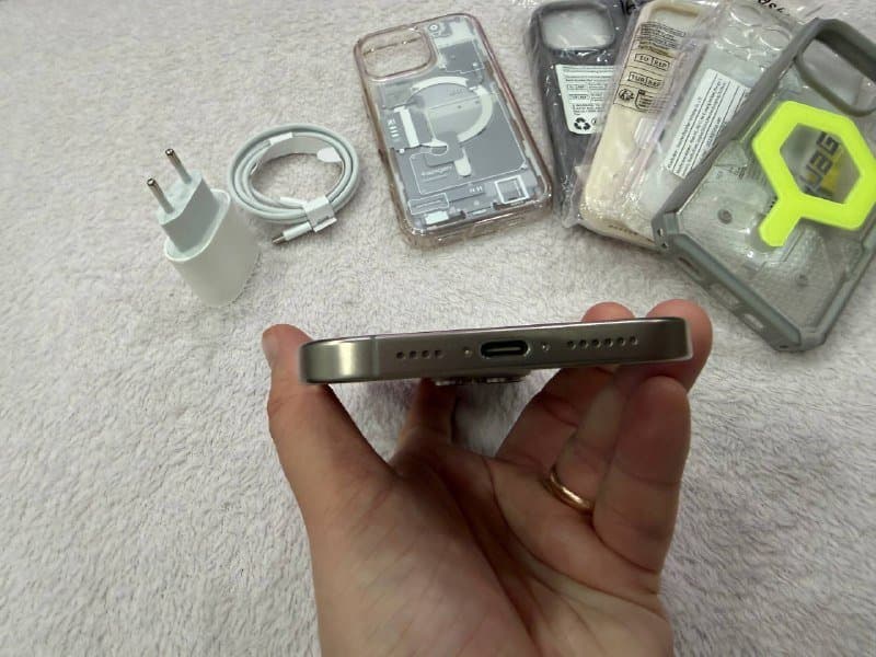 iPhone 16 Pro Max 256 ГБ натуральный титан 5