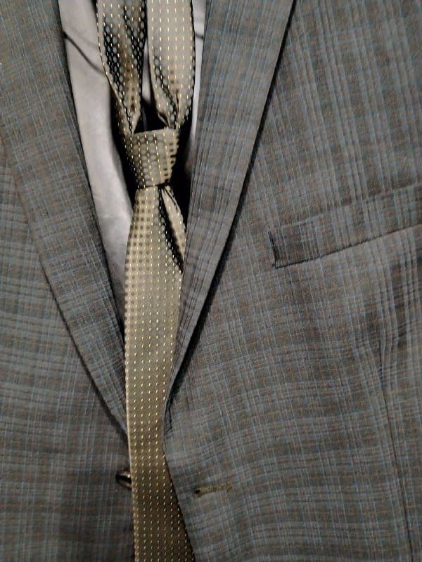 Мужской пиджак и галстук размер L 2
