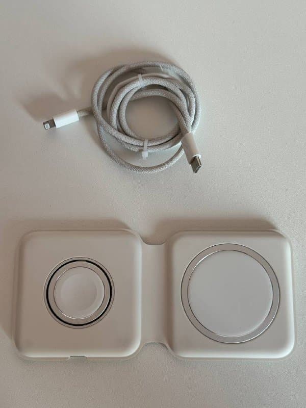 Apple Watch Series 8 и двойная зарядка MagSafe Duo 4