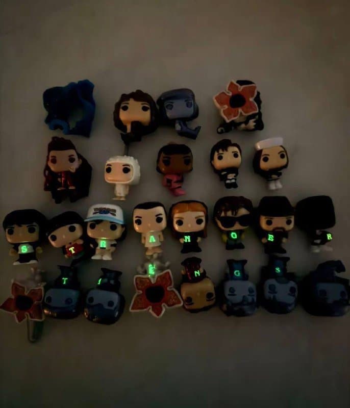 Коллекция фигурок kinder joy Stranger things ОСД