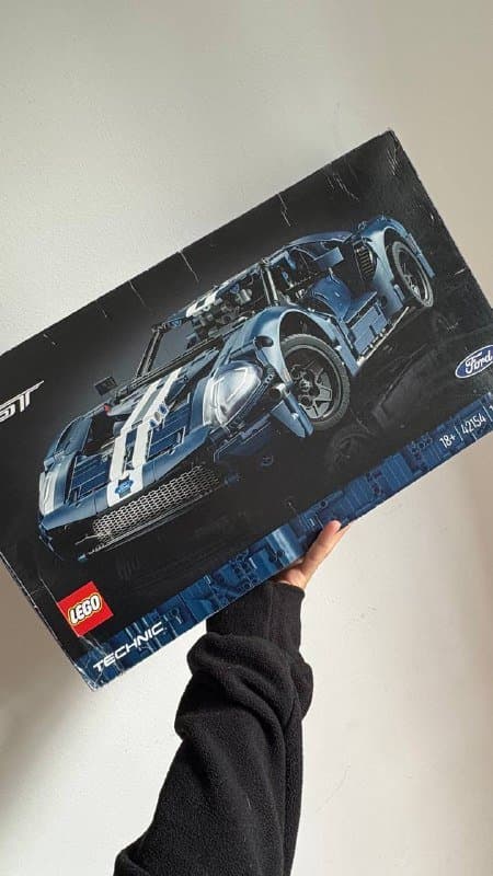 Набор LEGO technic Ford GT 1466 деталей