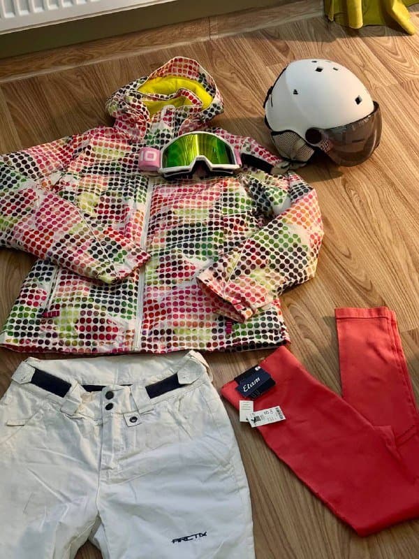 Женский горнолыжный комплект, куртка, штаны, термобельё, шлем, маска