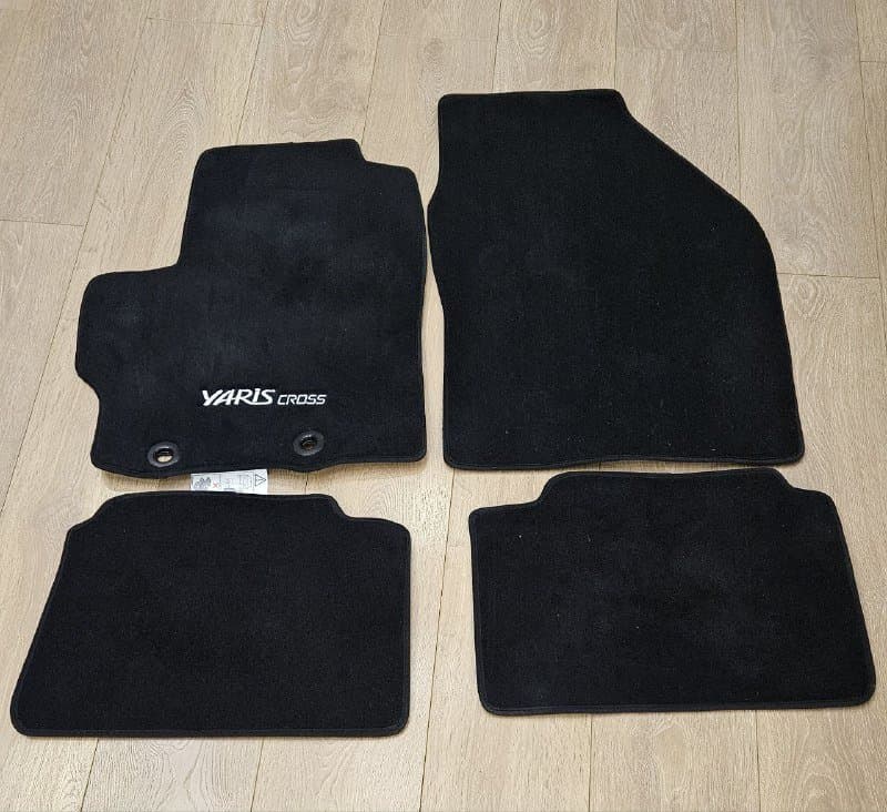 Коврики автомобильные для Toyota Yaris Cross