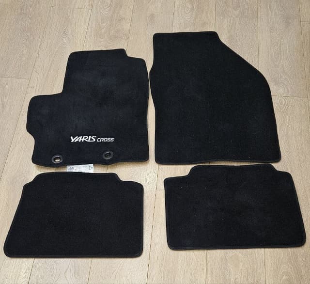 Коврики автомобильные для Toyota Yaris Cross