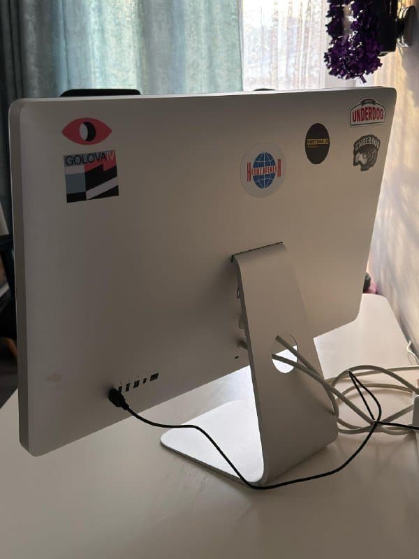 Монитор Apple Display 27” Model A1407 2