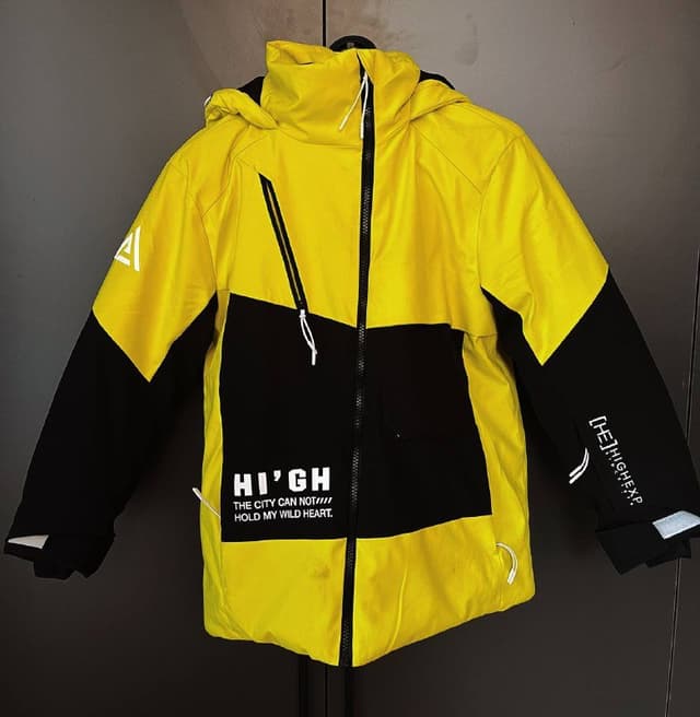 Зимняя куртка Hign experience 140 размер