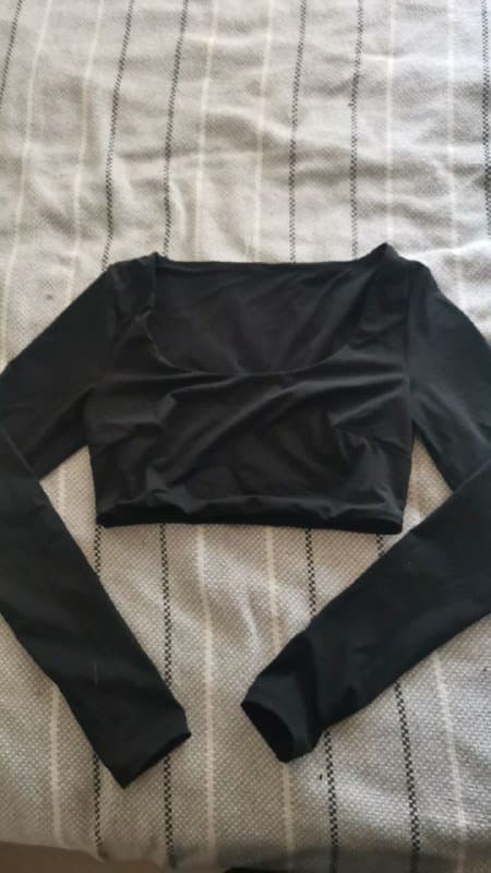 Спортивный топ с длинным рукавом