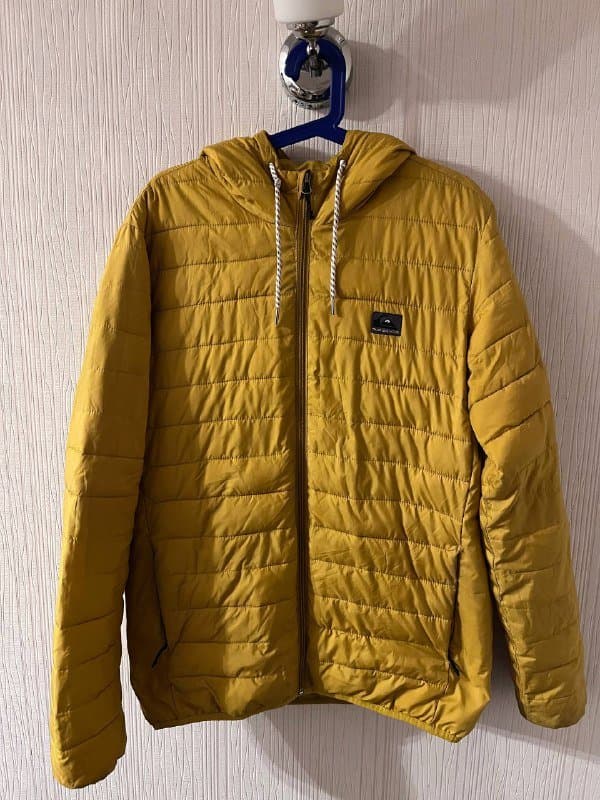 Теплая мужская куртка размер M